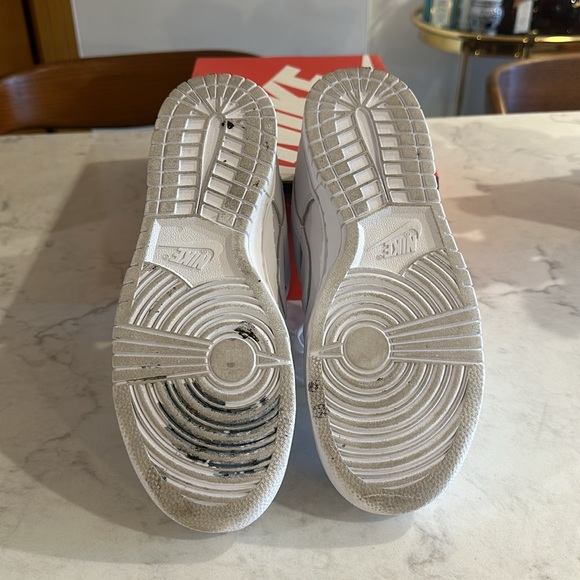 Women’s Nike dunk low white sz 9 - Picture 6 of 6